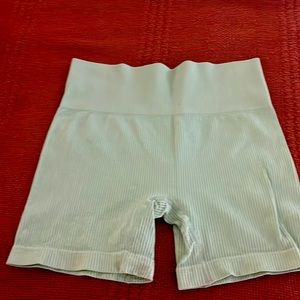 Colsie biker shorts, sz M
